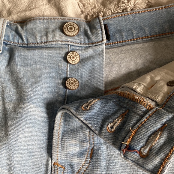 Express Fringe Denim Shorts - Picture 3 of 6